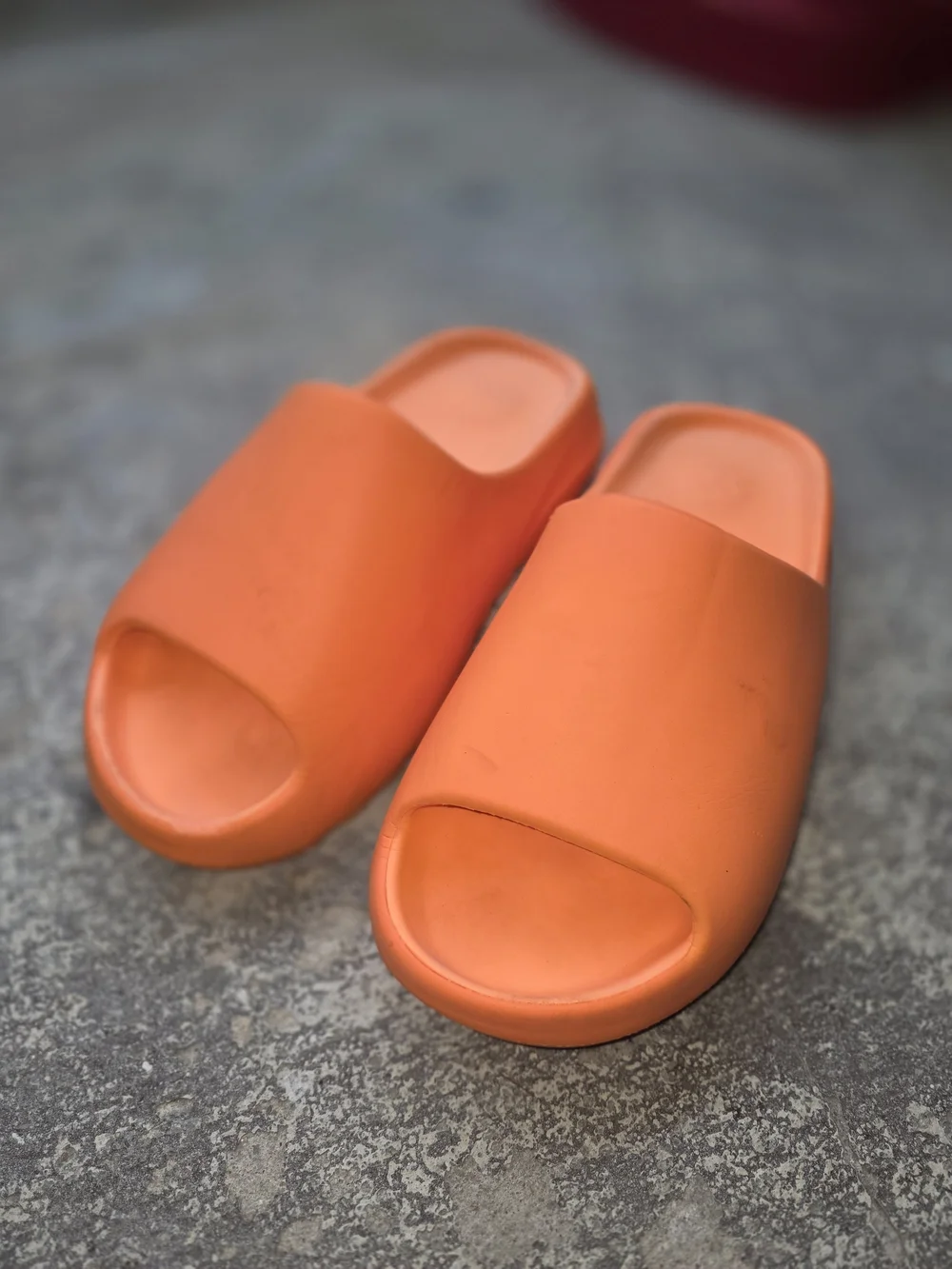 adidas Originals Orange Yeezy Slide Sandals - Picture 1 of 11